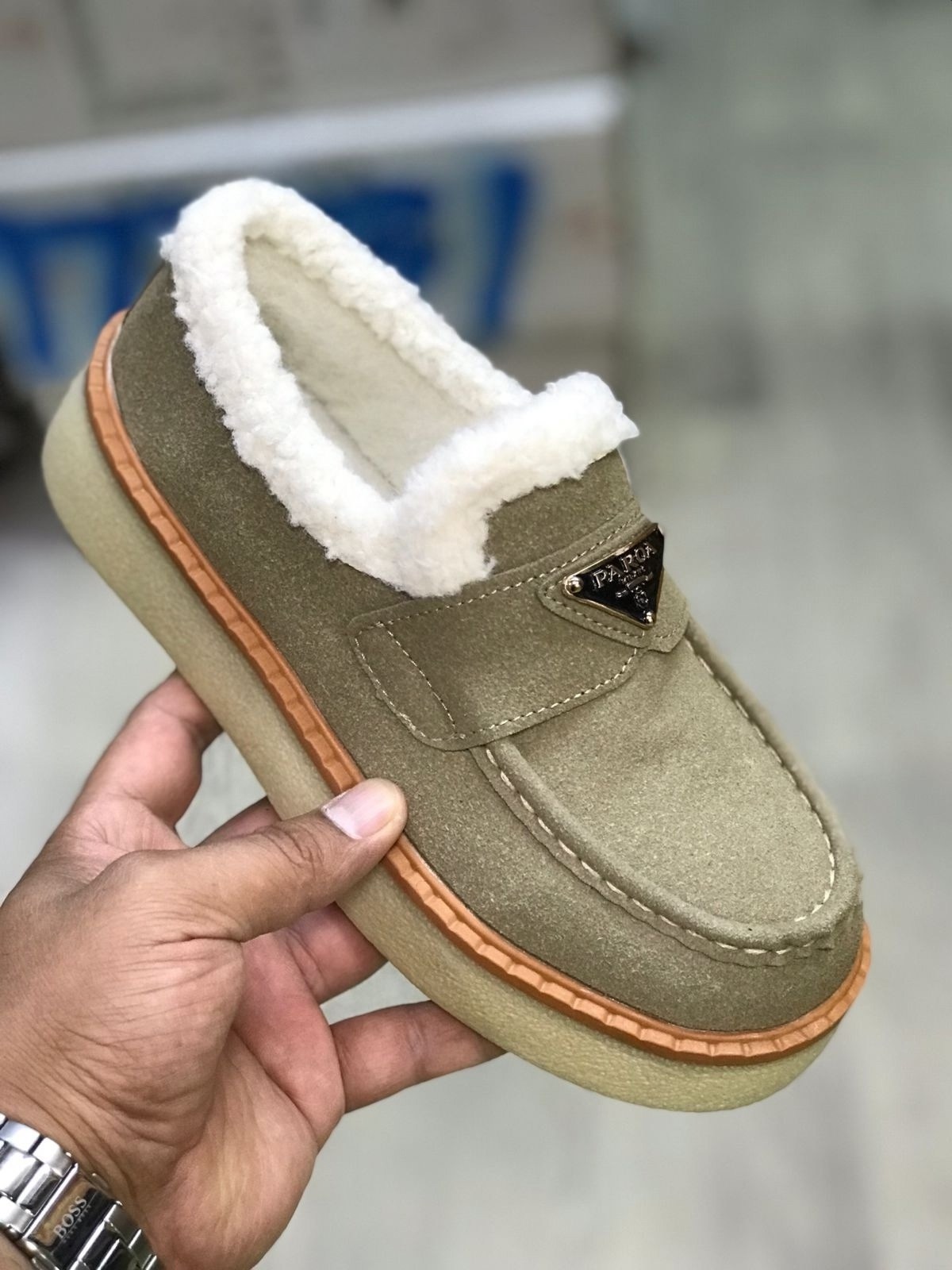 ,женский , женская зимняя,лоферы prada,модная женская