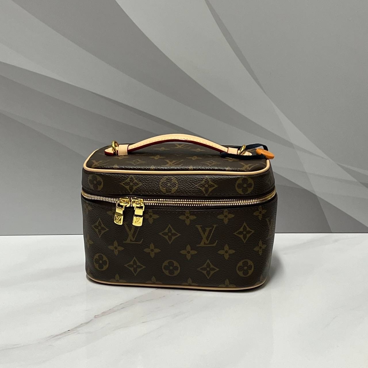 косметичка луи витон оригинал,louis vuitton косметичка,косметичка луи виттон оригинал,луи виттон косметичка,косметичка луис виттон