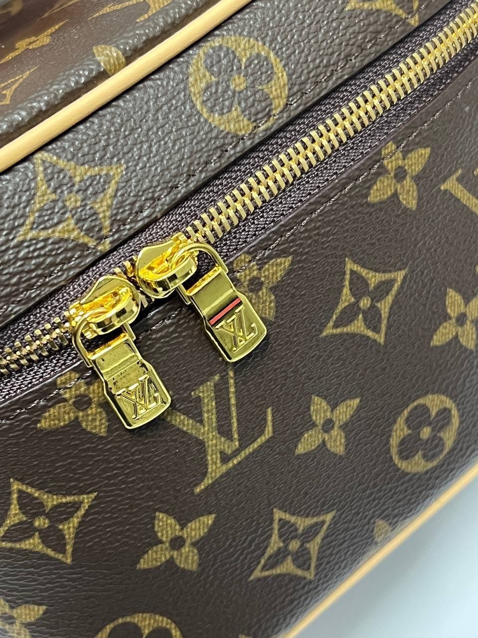 косметичка луи витон оригинал,louis vuitton косметичка,косметичка луи виттон оригинал,луи виттон косметичка,косметичка луис виттон