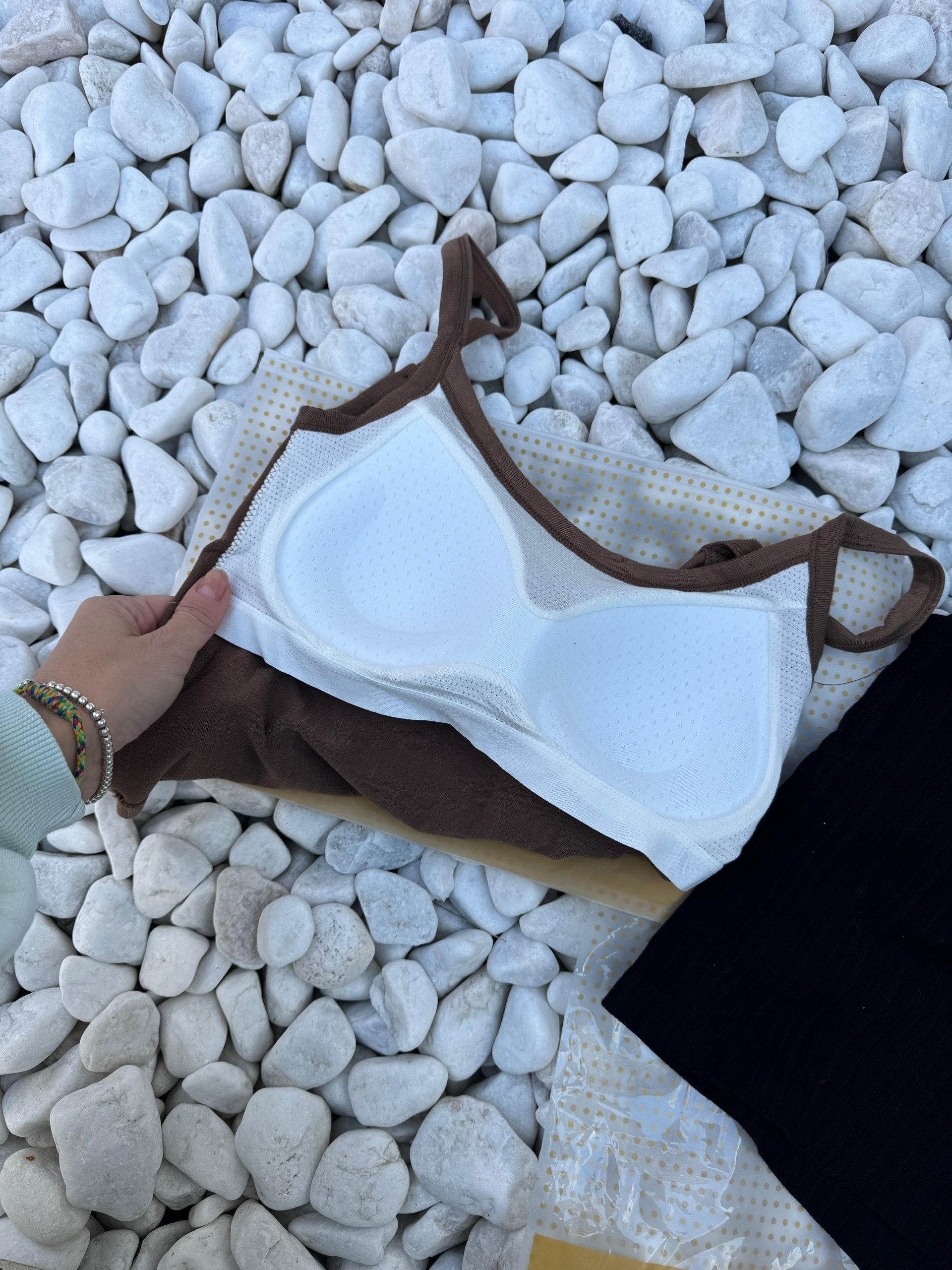 майка топы,женская майка топ,топ на бретели,женский топ,майка кроп топ