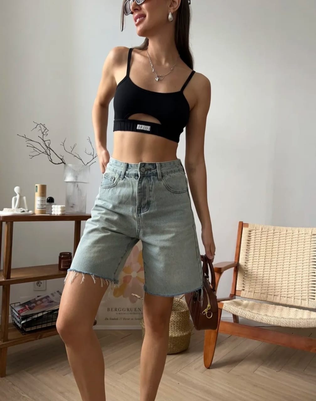 джинсовые шорты,летние джинсовые шорты,женские шорты,шорты бриджи,шорты джинсовые женская