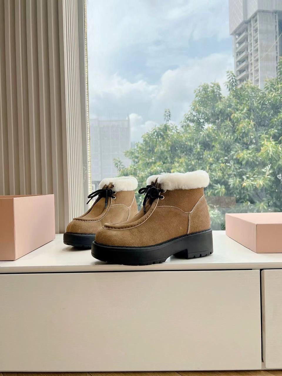 ,ботинки miu miu,зимняя  женская,модные зимние ботинки,ботинки зимние женские