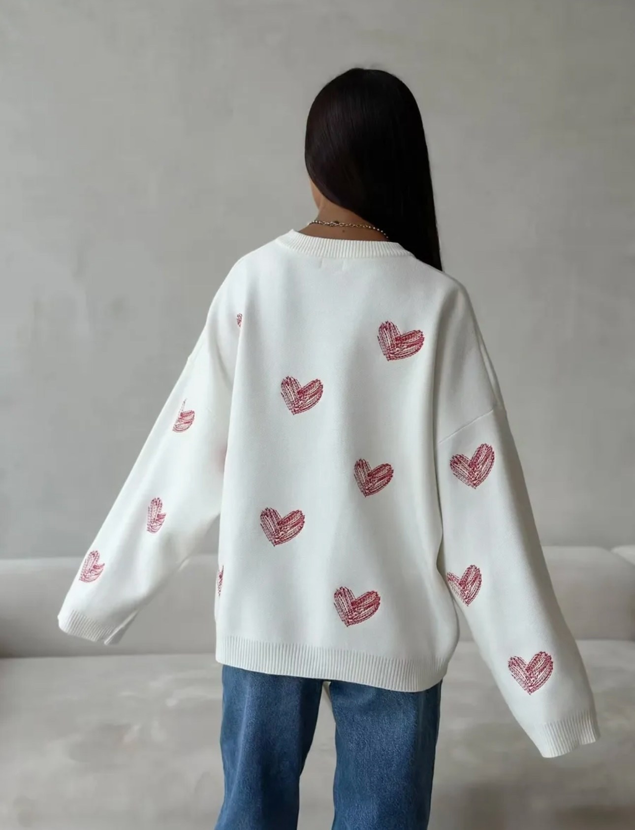 свитер в стиле оверсайз,свитер оверсайз с принтом,оверсайз с принтом,свитер оверсайз с сердцами,свитер сердечки оверсайз