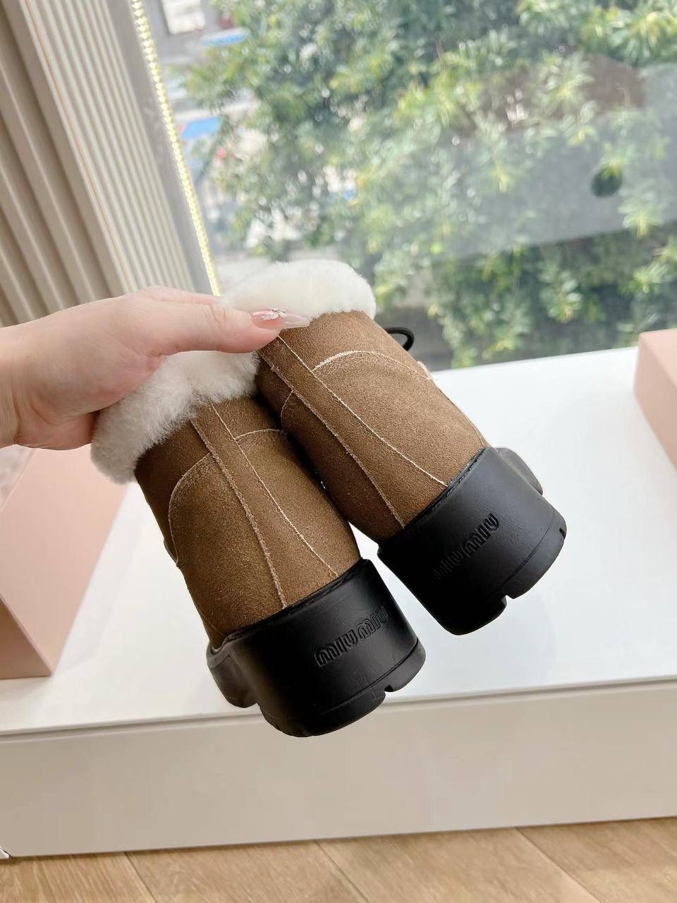 ,ботинки miu miu,зимняя  женская,модные зимние ботинки,ботинки зимние женские