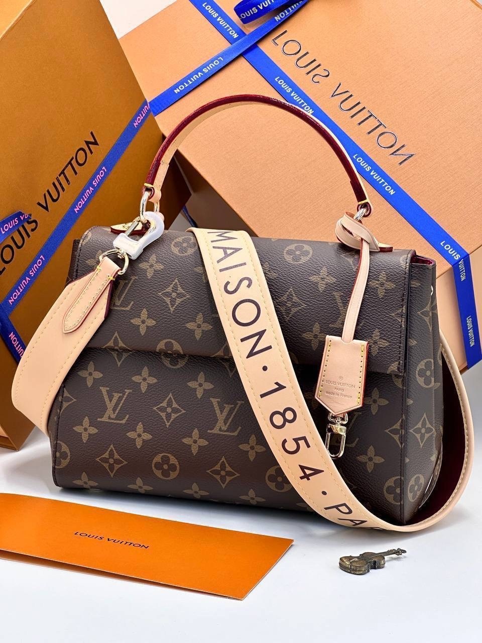 сумка женская louis vuitton,луи виттон сумка,женская брендовая сумка,louis vuitton сумка на плечо,сумка женская луи виттон