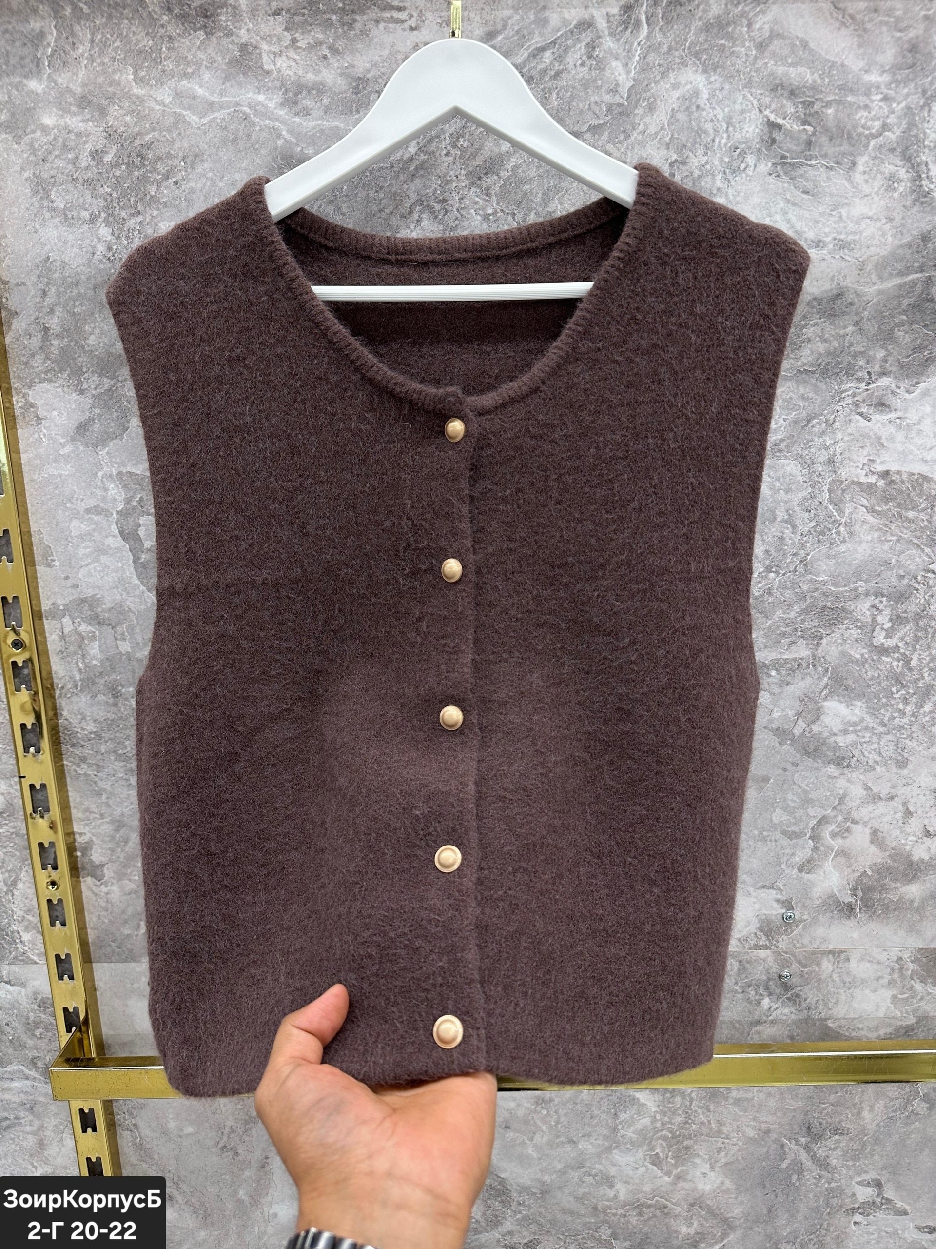 женский вязаный жилет,трикотажный жилет,вязаные жилеты,жилетка трикотажная,женский жилет