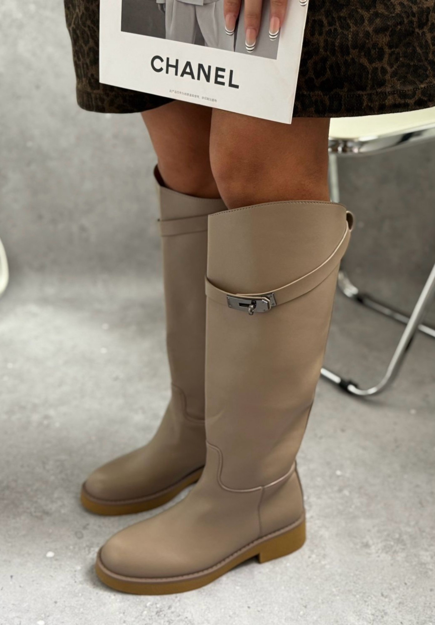 сапоги бежевые,женские сапоги,,стильные сапоги,сапоги демисезонные