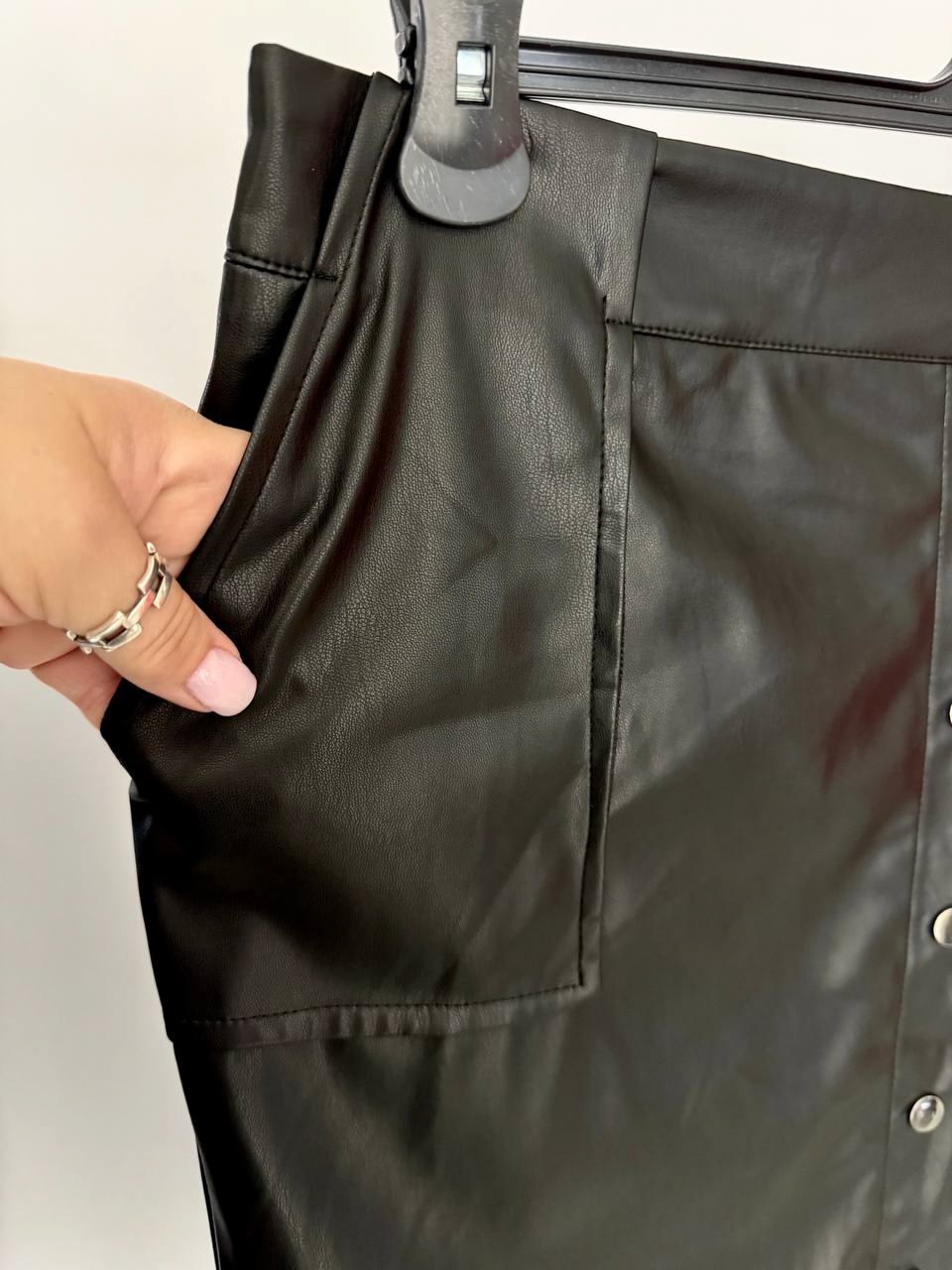 кожаные юбки,женская юбка кожаная,юбка кожаная миди,женская юбка из экокожи,кожаная юбка больших размеров