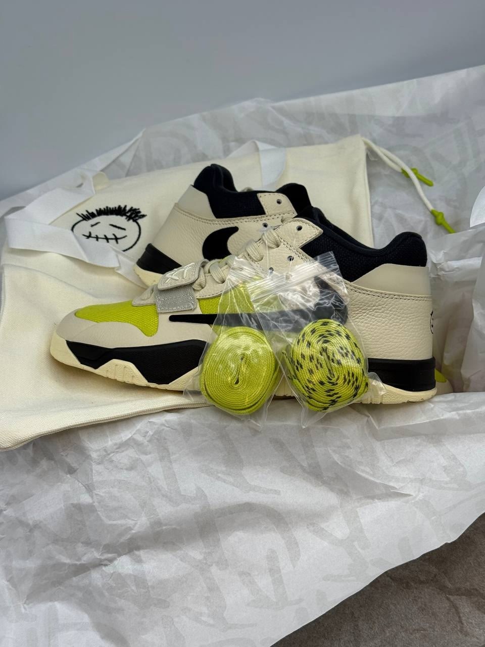 кроссовки,кросcовки jordan,оригинальные кроссовки,низкие кроссовки,nike travis scott