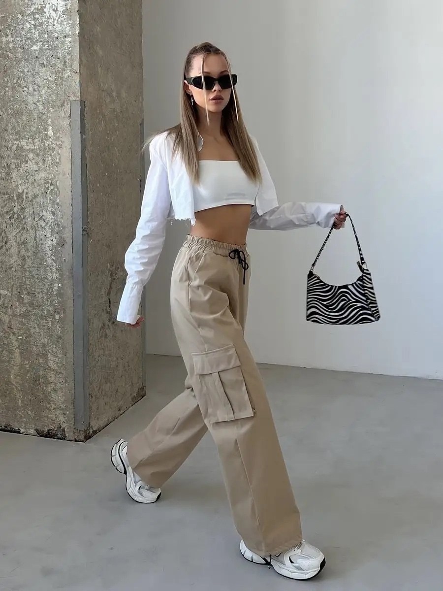 широкие брюки карго,широкие брюки карго парашюты,брюки карго,модные брюки,стильные брюки карго