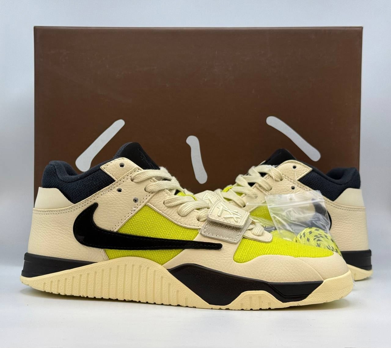 кроссовки,кросcовки jordan,оригинальные кроссовки,низкие кроссовки,nike travis scott