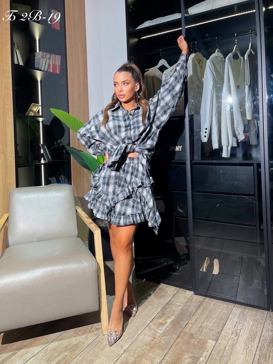 костюмы женские с юбкой,костюм с юбкой и рубашкой,стильные платья,костюм в клетку,платья сарафан