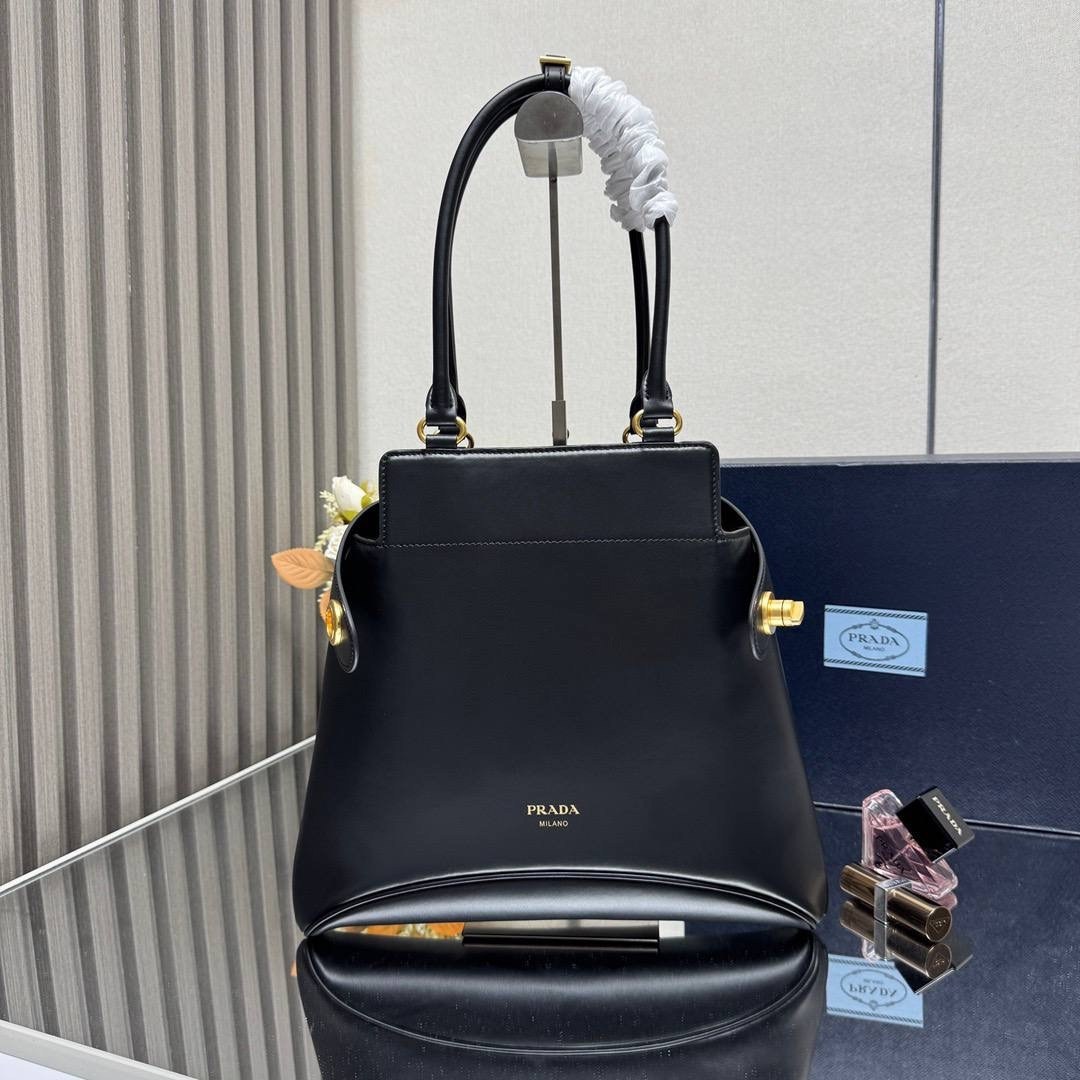 сумка prada,prada сумка на плечо,женская сумка prada,сумка женская,сумка