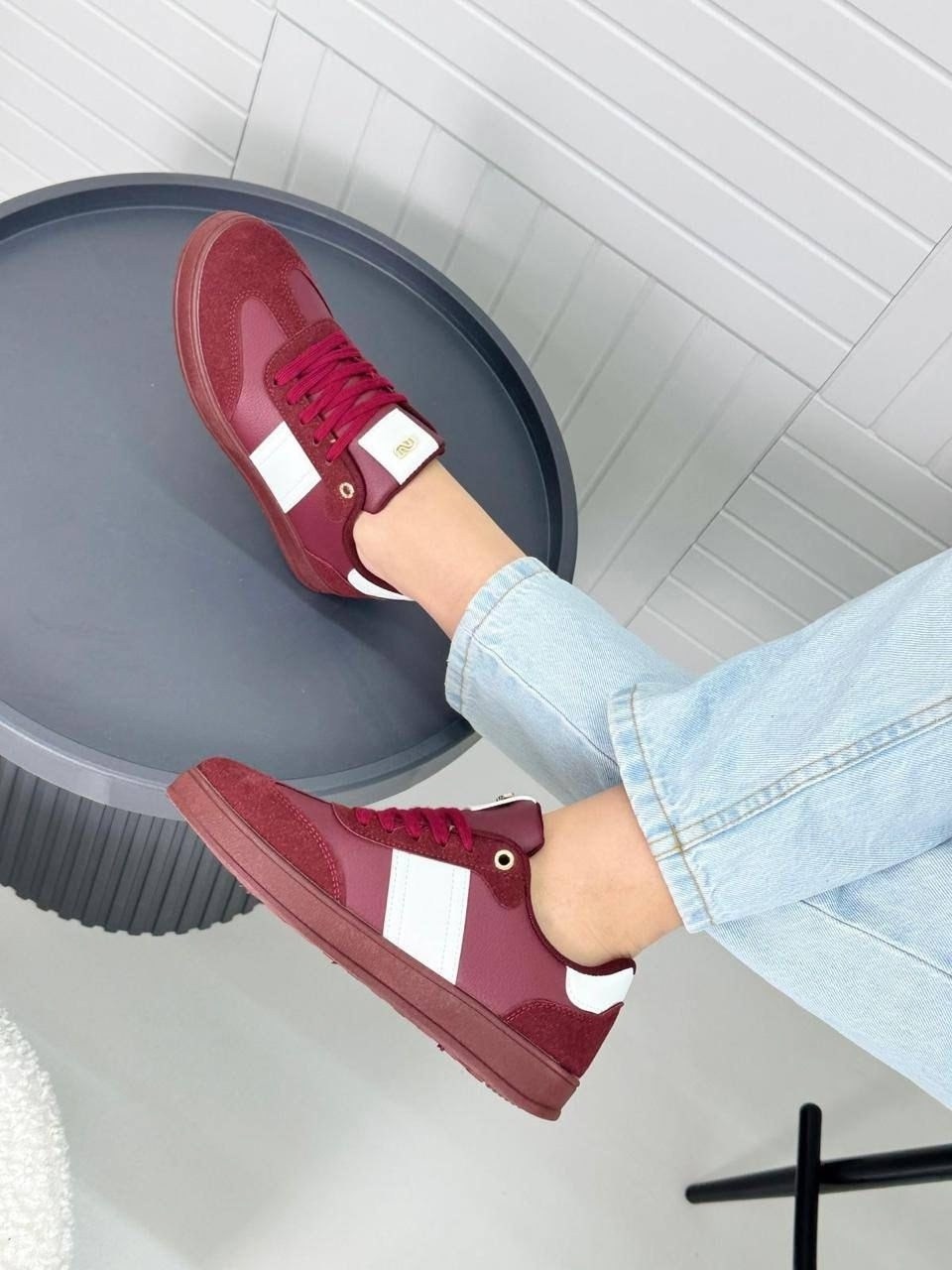 ,обуви, женская,женские кроссовки,стильные кроссовки