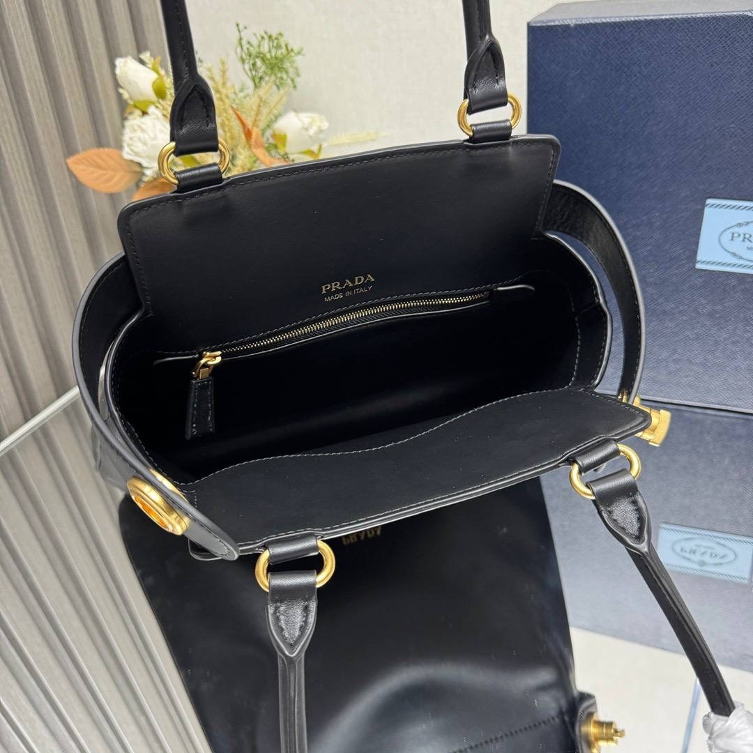 сумка prada,prada сумка на плечо,женская сумка prada,сумка женская,сумка