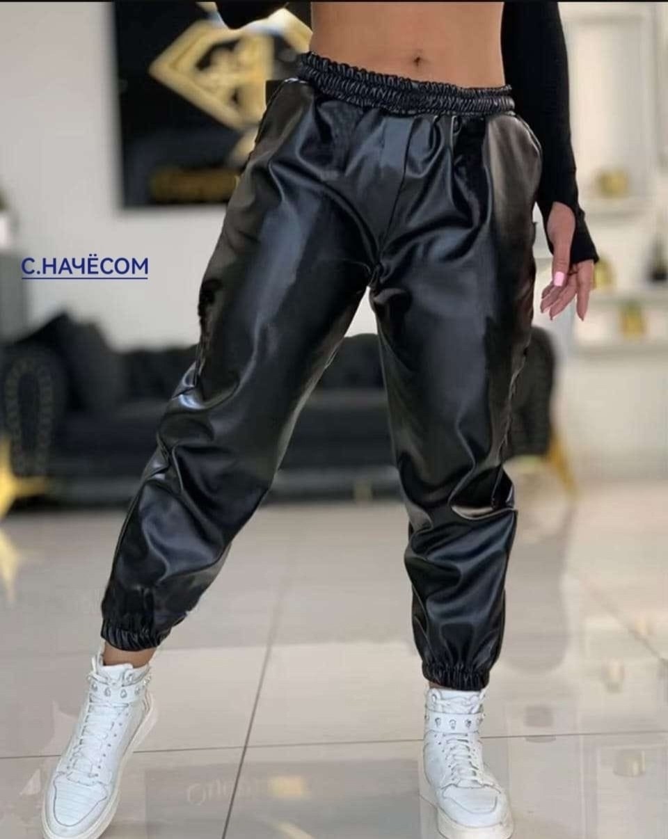кожаные штаны,кожаные женские штаны,кожаные брюки,штаны брюки,брюки кожаные джоггеры из экокожи