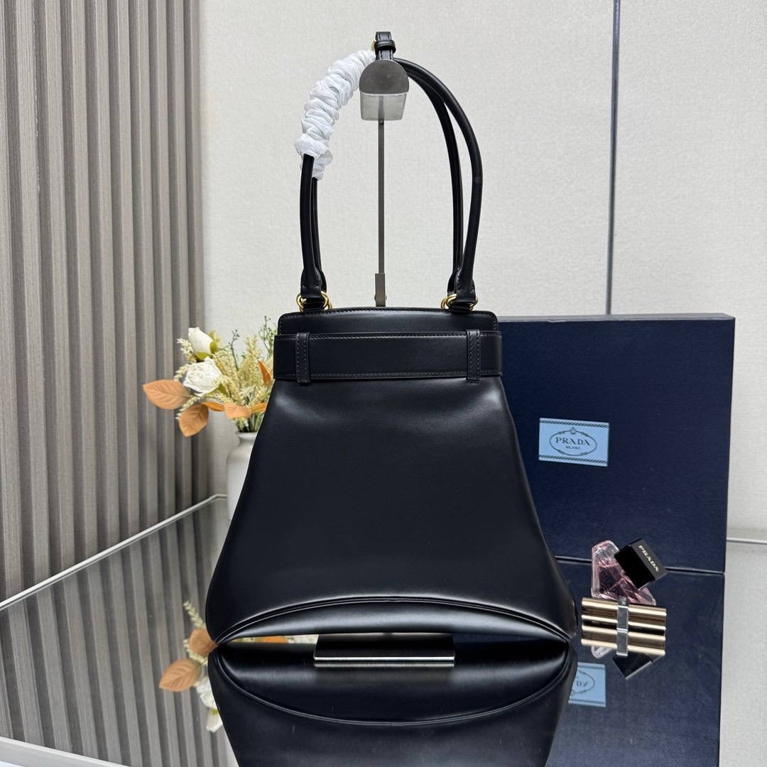 сумка prada,prada сумка на плечо,женская сумка prada,сумка женская,сумка