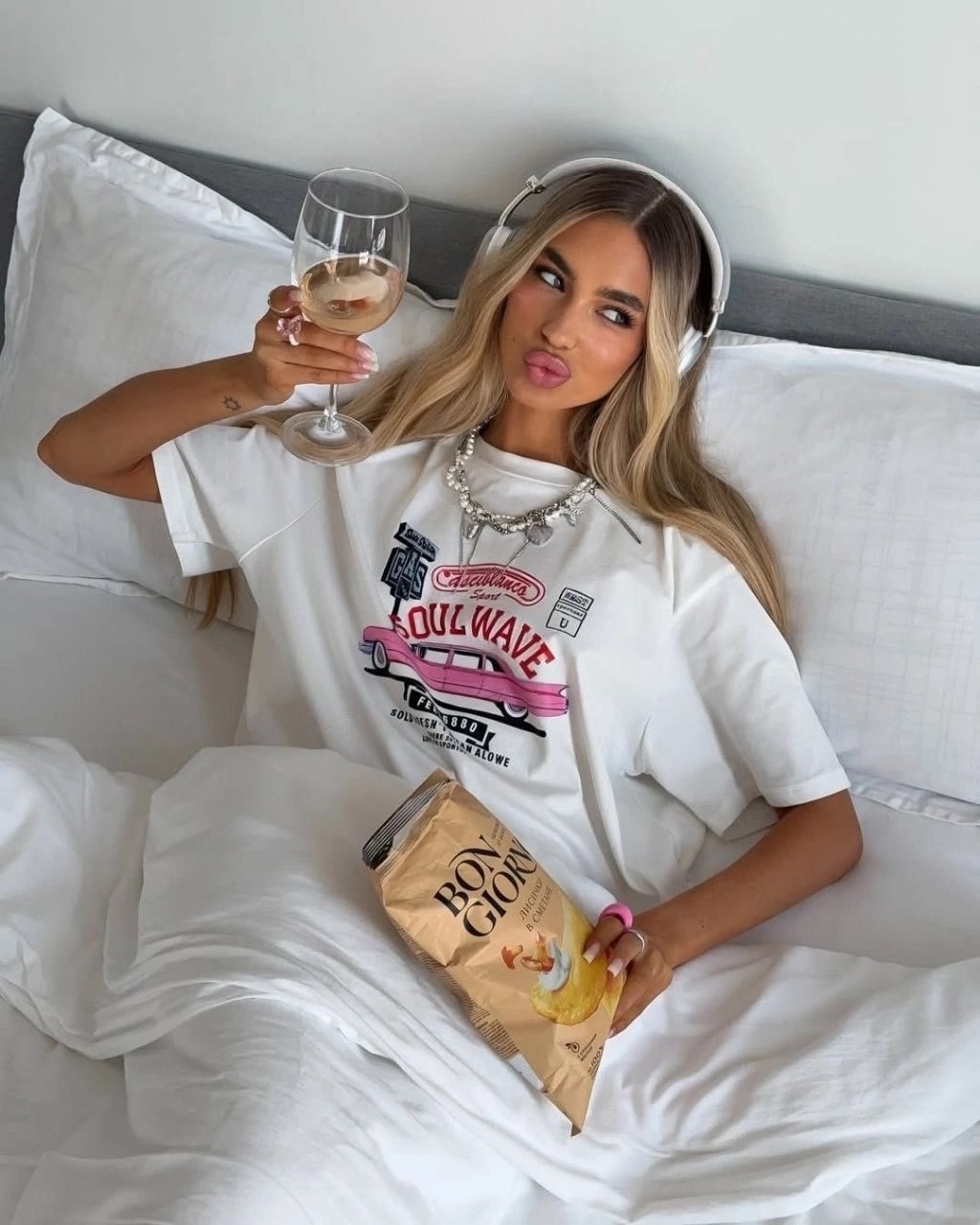 женские футболки,девушка,женские майки,футболка оверсайз,футболки с принтами