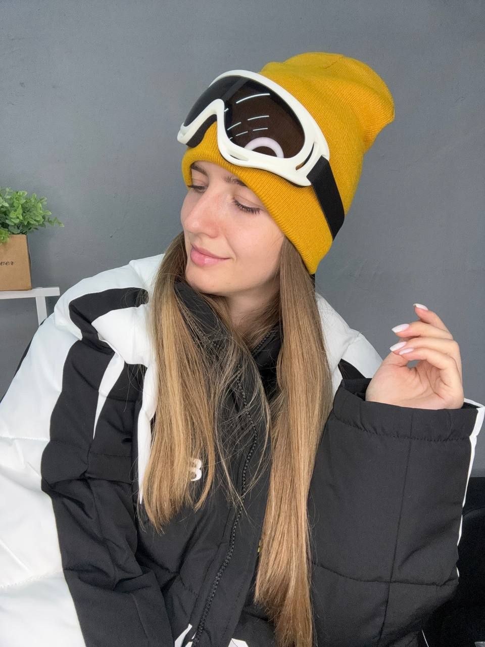 перчатки горнолыжные,горнолыжные костюмы,очки для сноуборда,зимние перчатки,шапка шарф перчатки