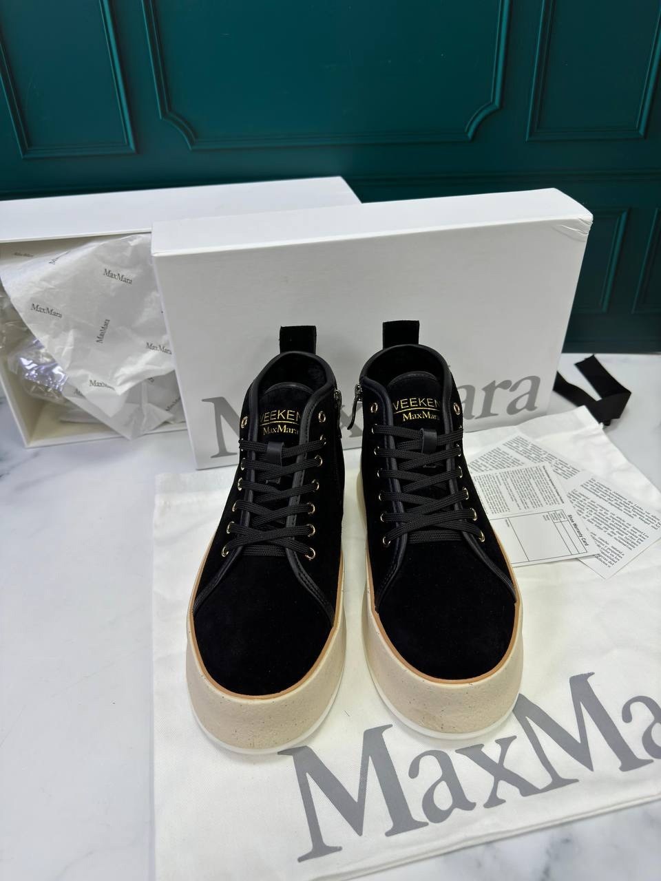 ,ботинки на толстой подошве,стильные ботинки,женские ботинки,платформа