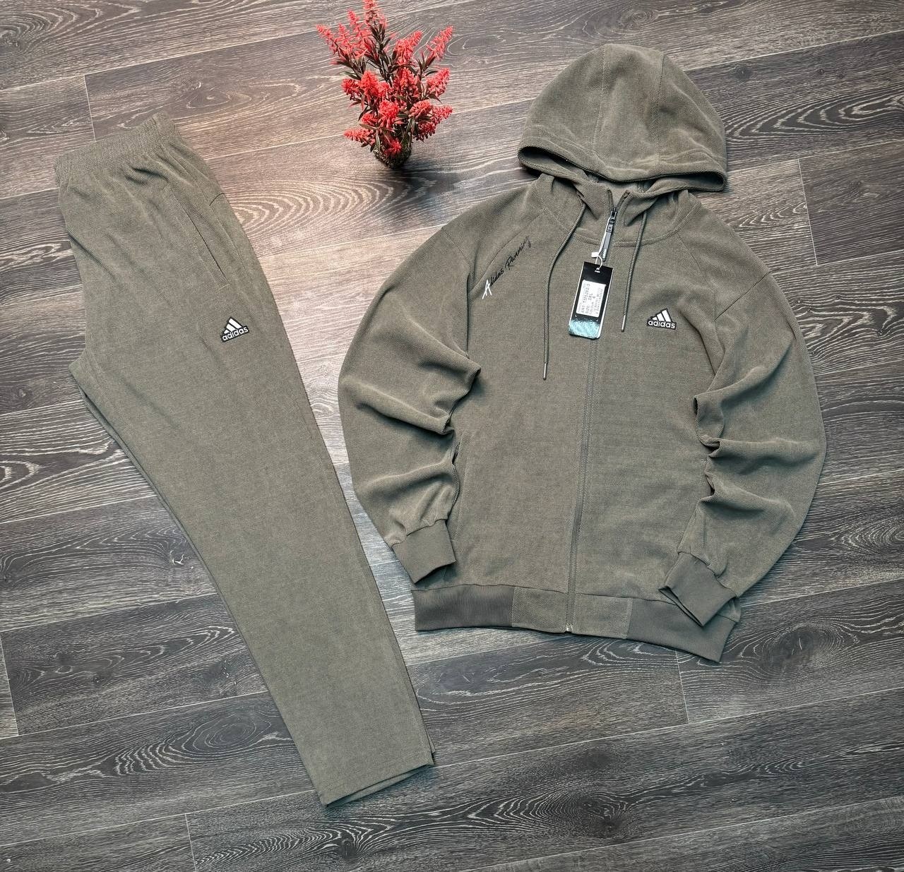 мужской спортивный костюм adidas,спортивный костюм adidas,спортивный костюм мужской спортивный костюм,спортивные костюм,мужские спортивные костюмы