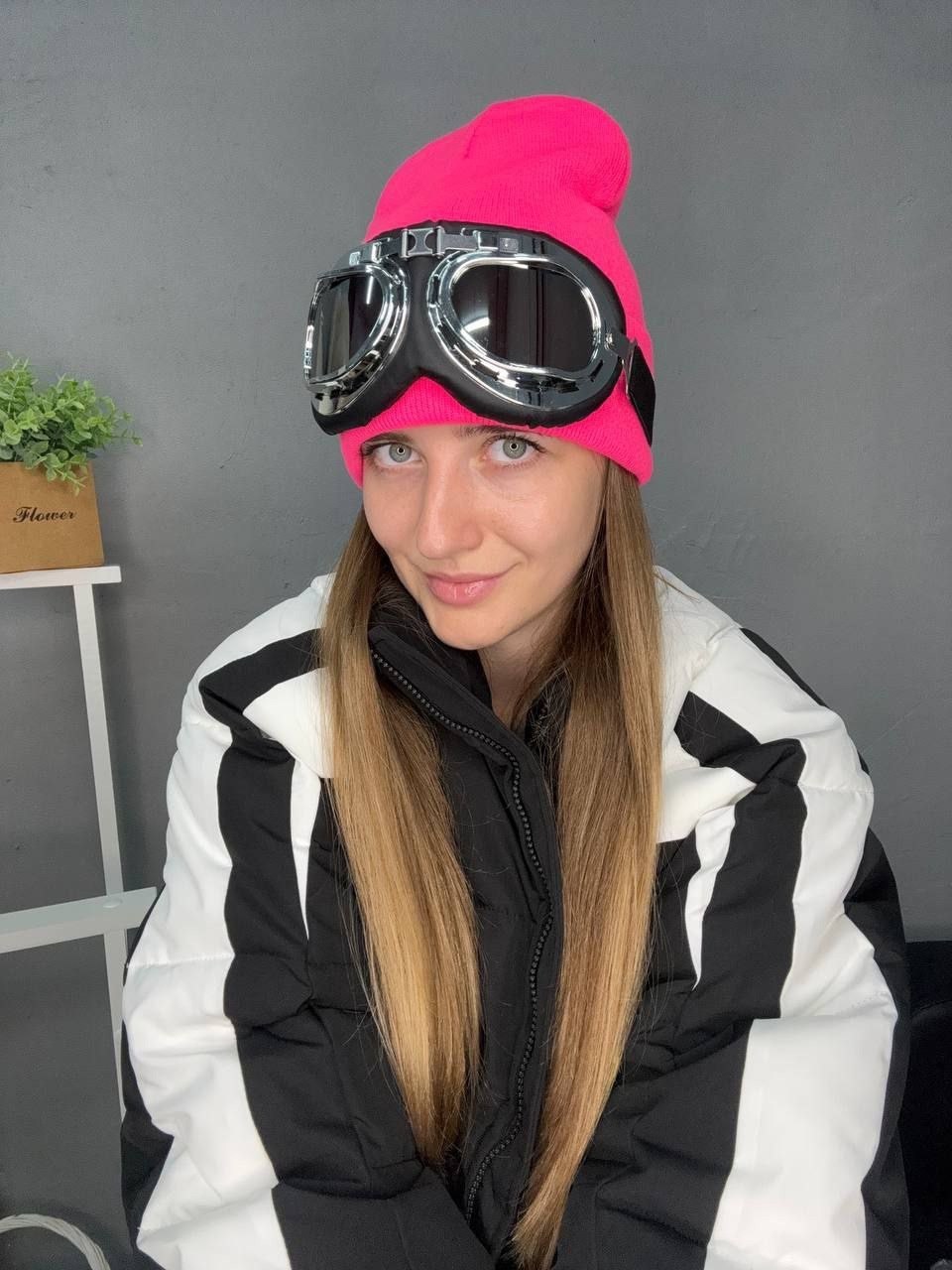 перчатки горнолыжные,горнолыжные костюмы,очки для сноуборда,зимние перчатки,шапка шарф перчатки