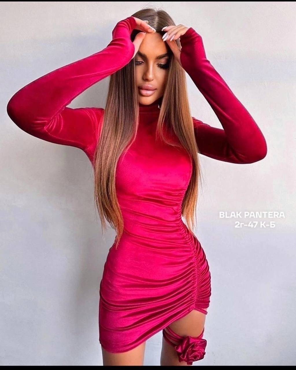 бархатные платья,платье из бархата,красное бархатное платье зара 2025,бархатное мини платье,платье бархат