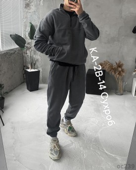 Костюм