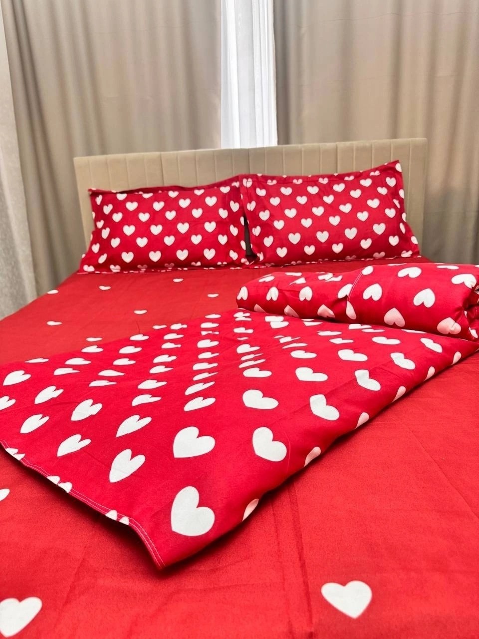 комплект постельного белья,постельного белья,комплект постельного белье евро,постельное белье с сердечками,красное постельное белье