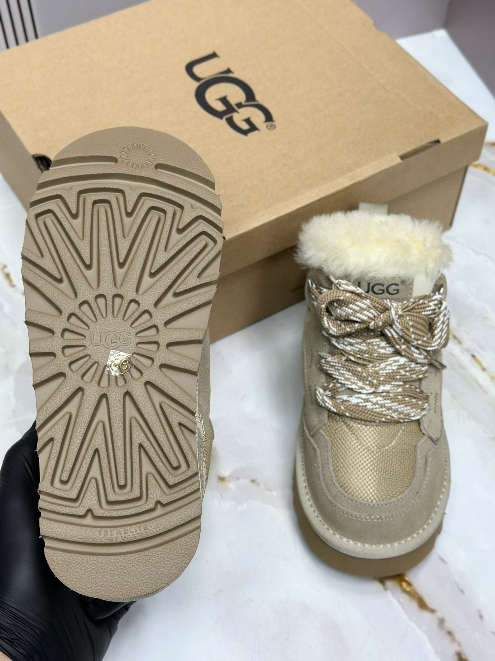 ,черные кроссовки,кроссовки ugg,кроссовки зимние женские,замшевые кроссовки