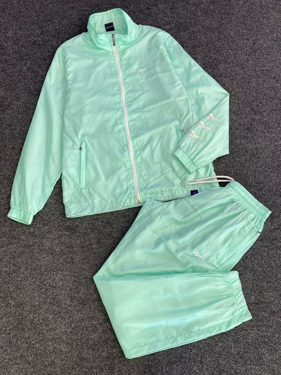 спортивный костюм плащевка,спортивные костюм,комплект спортивного костюма,спортивный костюм спортивные костюмы,спортивные костюмы для мужчин