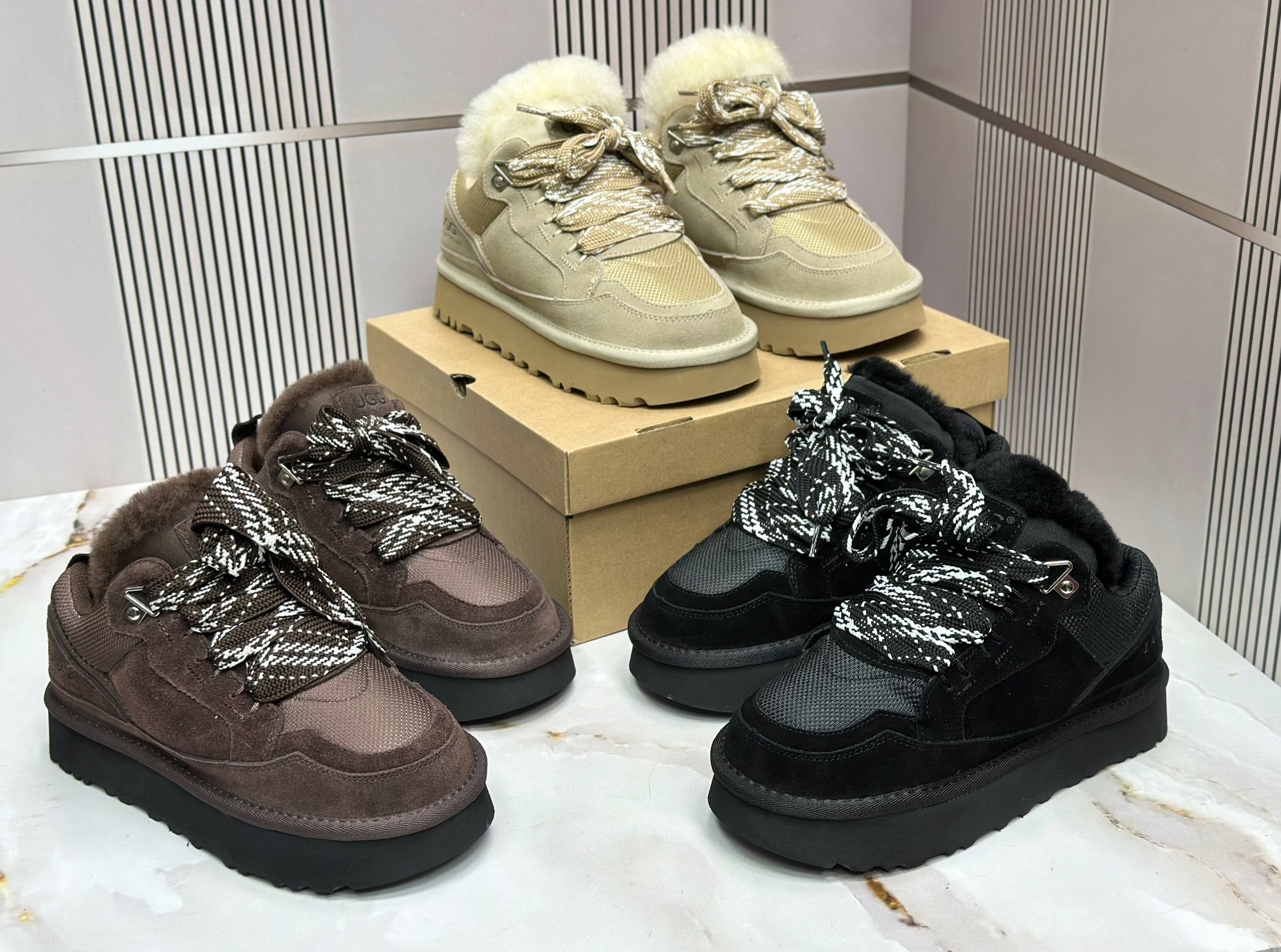 ,черные кроссовки,кроссовки ugg,кроссовки зимние женские,замшевые кроссовки