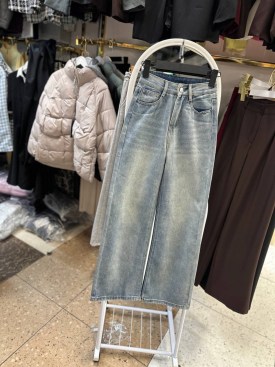 Джинсы