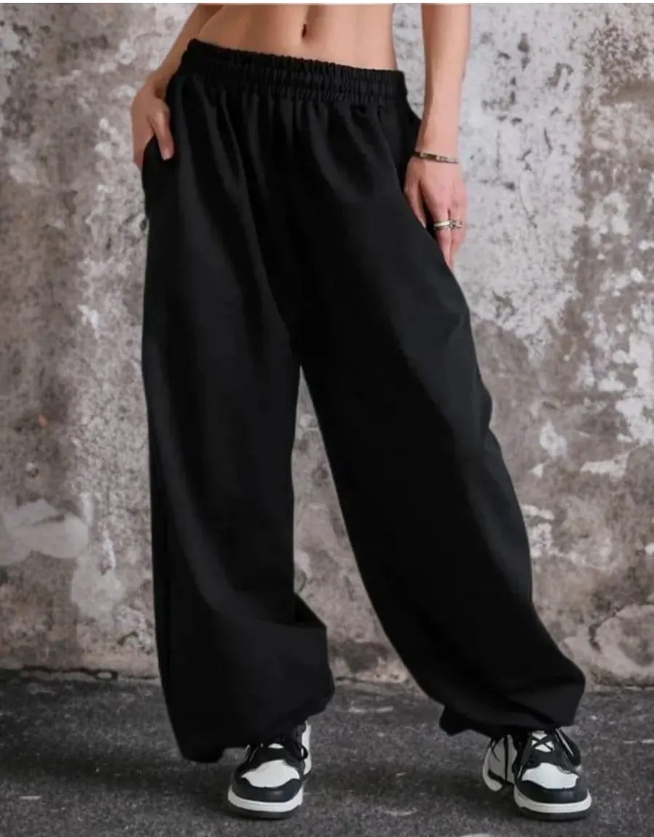 женские спортивные штаны,широкие спортивные штаны,широкие спортивные штаны женские,широкие брюки спортивные,спортивные брюки женские