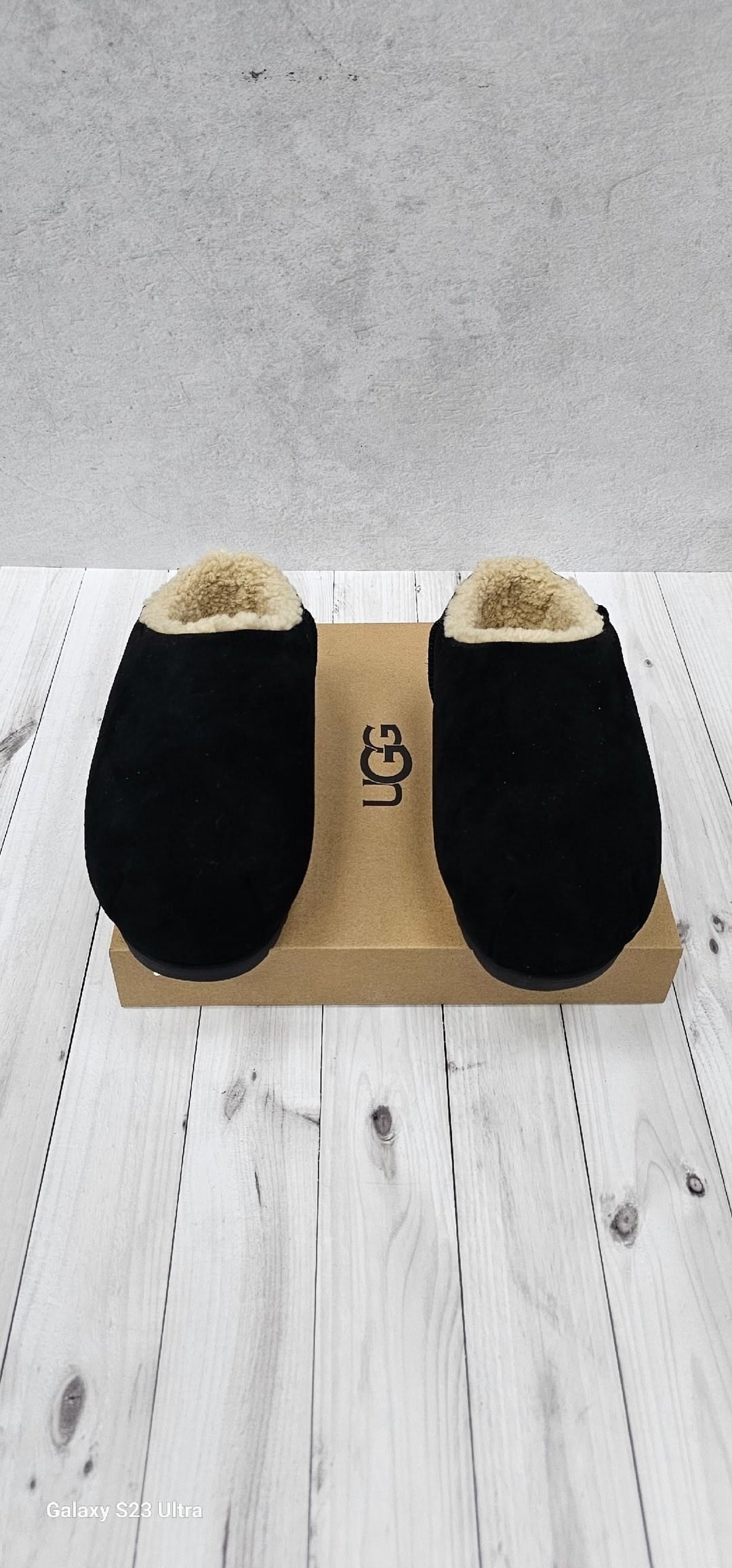 ,ugg slipper,мужские тапочки,домашние тапочки,черные тапочки