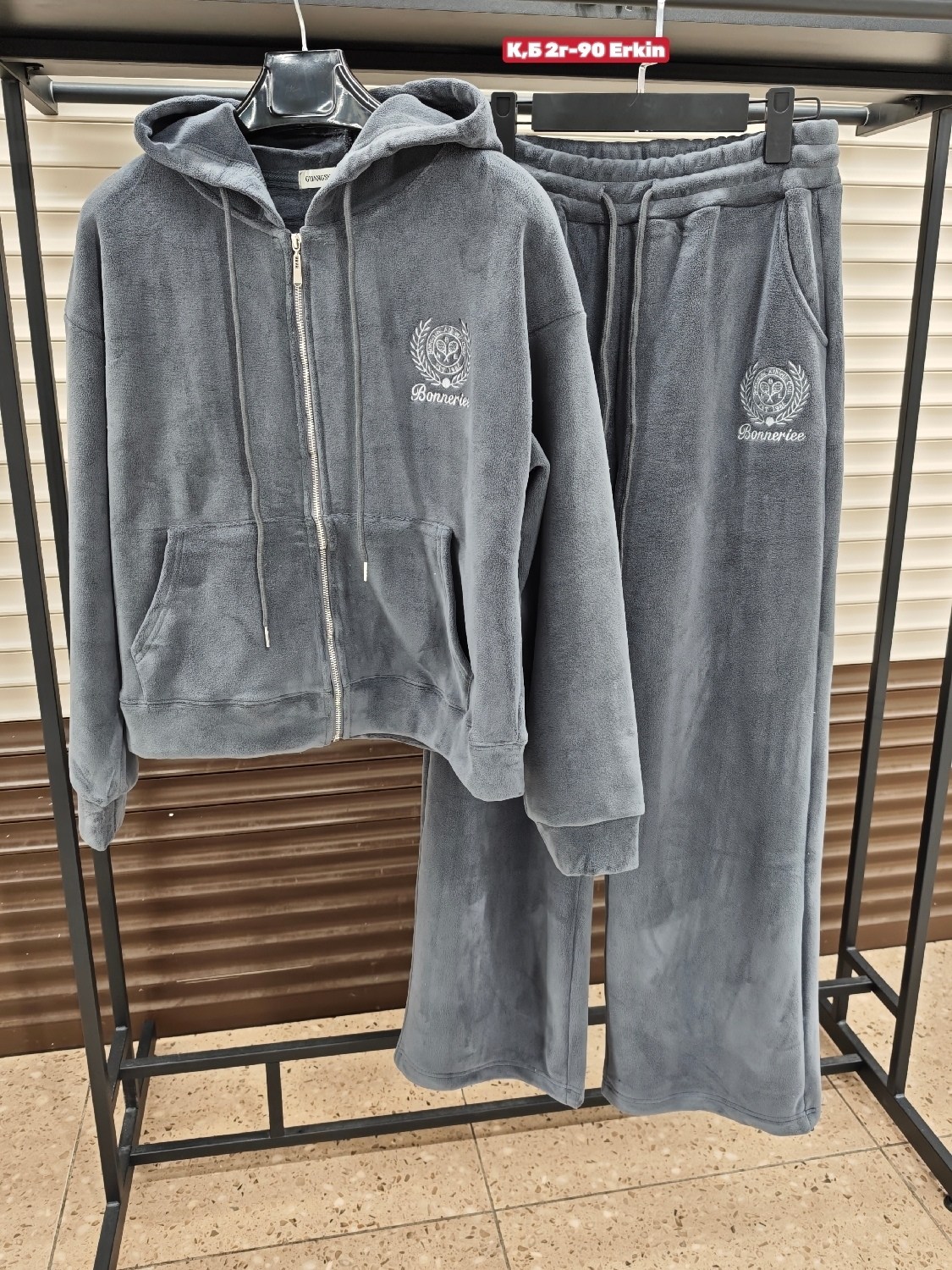 джуси кутюр костюмы велюр,костюм велюровый,костюмы комплекты,флисовые костюмы,спортивные костюмы женские