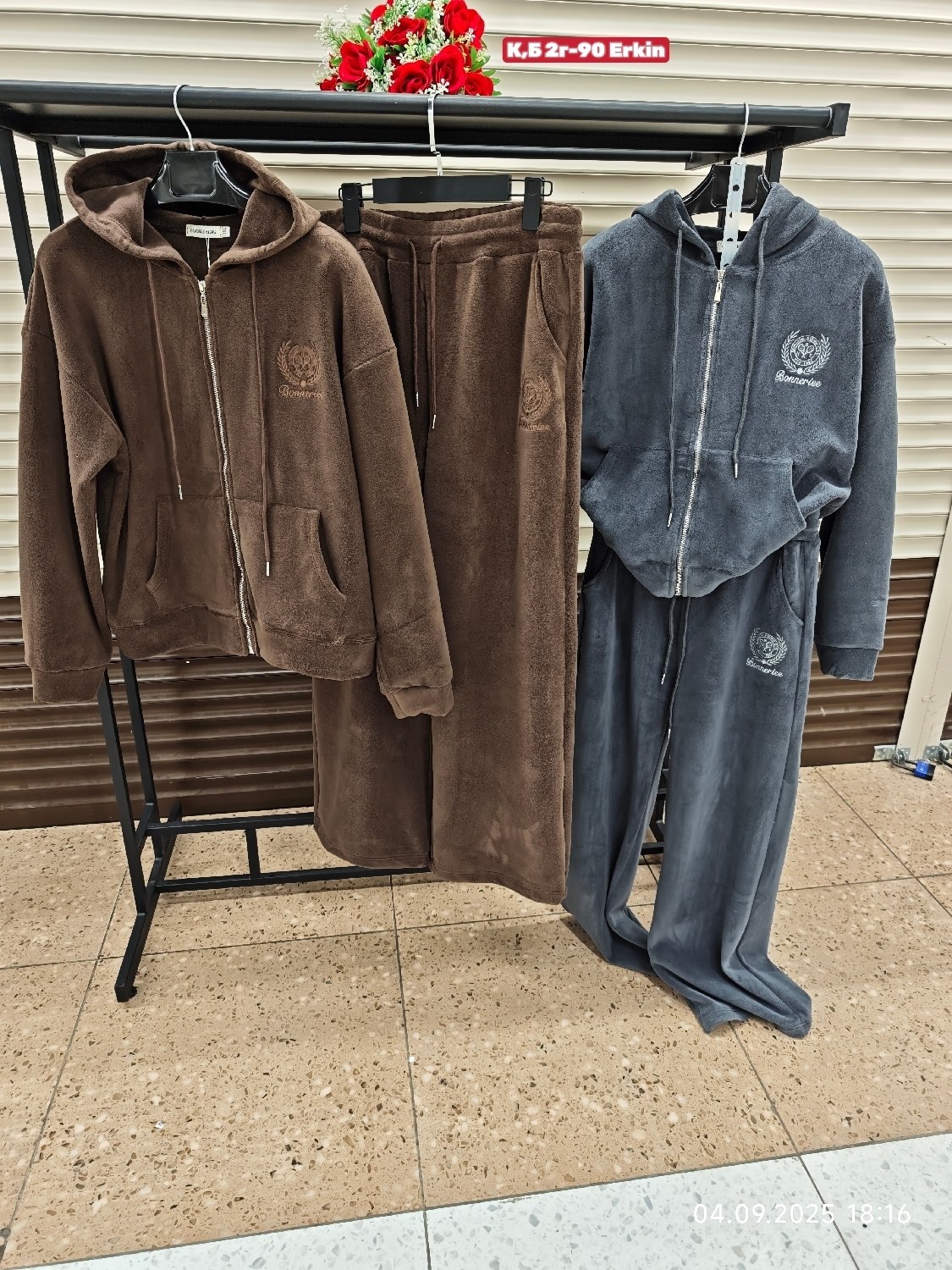 джуси кутюр костюмы велюр,костюм велюровый,костюмы комплекты,флисовые костюмы,спортивные костюмы женские