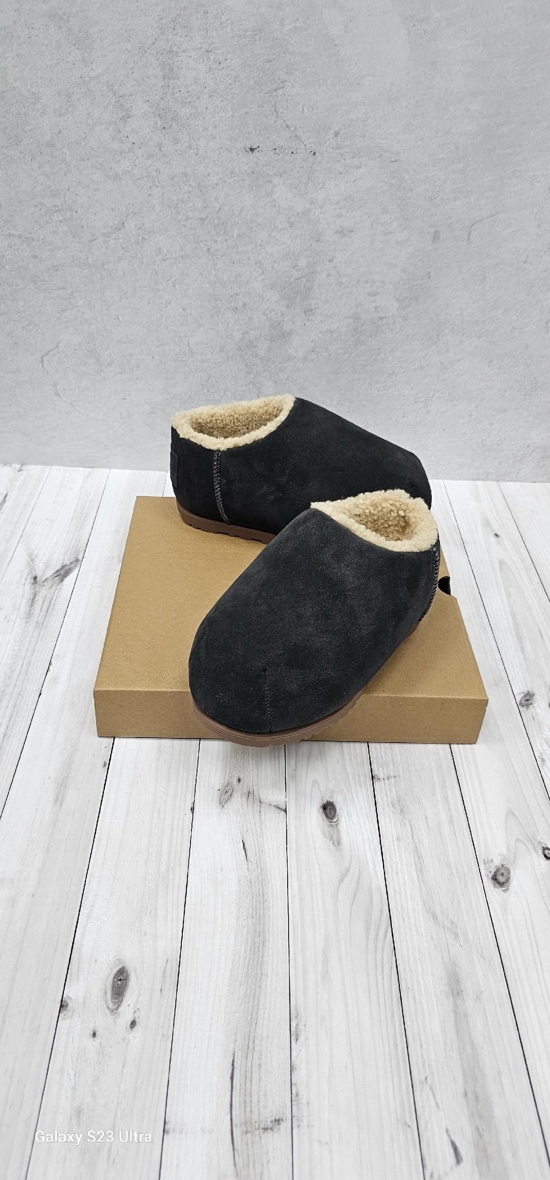 ,ugg slipper,мужские тапочки,домашние тапочки,черные тапочки