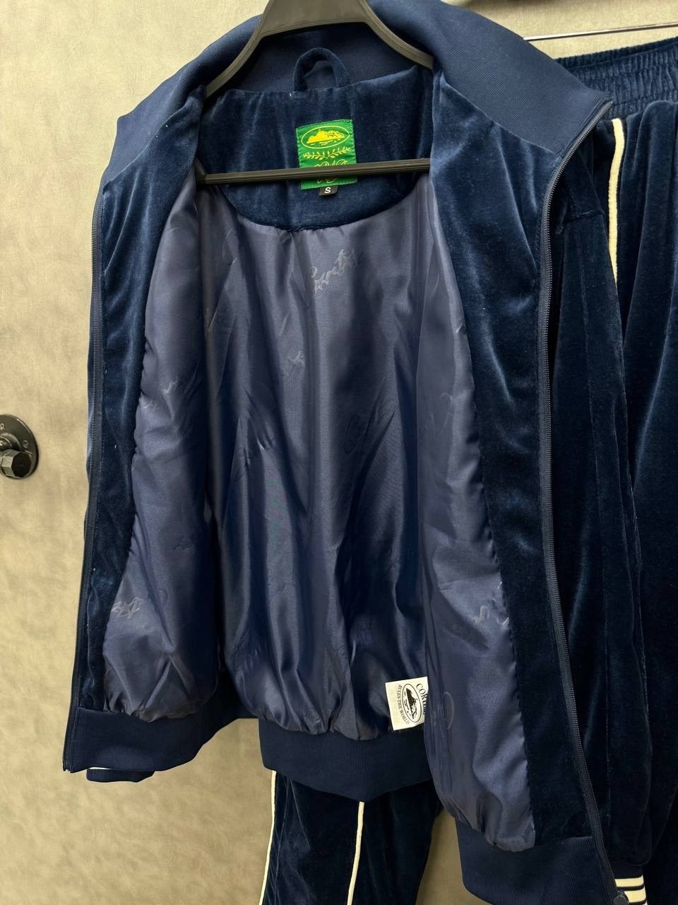 спортивные костюмы для мужчин,мужские спортивные костюмы,спортивные костюм,костюм для бега,велюровый спортивная костюм