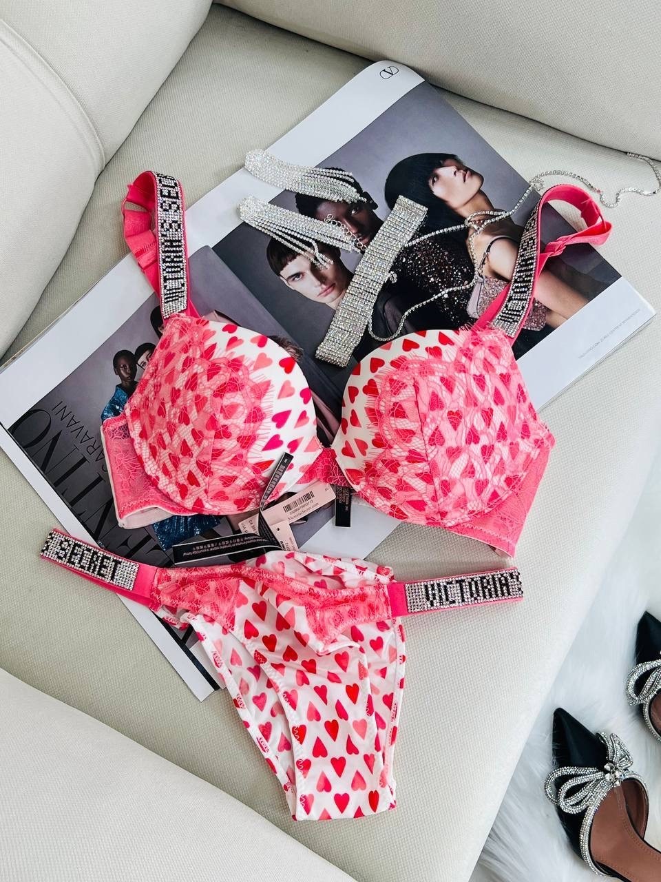 комплект нижнего белья со стразами пуш ап,комплект нижнего белья со стразами,комплект белья женский,нижнее белье женский,комплект жeнского нижнего белья со стразaми пуш ап