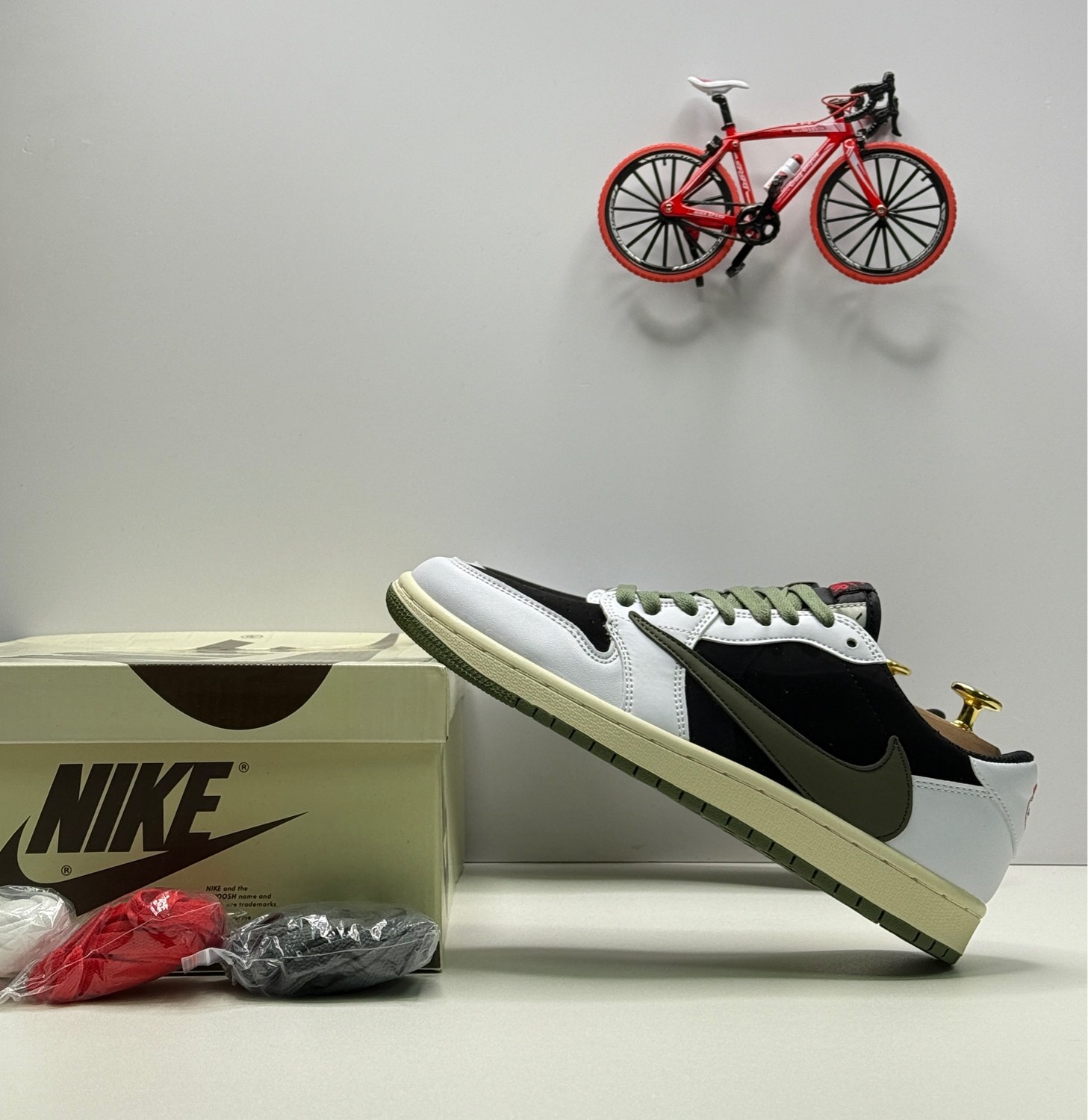 nike air jordan 1 low travis scott,кроссовки nike air jordan 1 low travis scott,кроссовки nike air jordan 1 low travis scott olive,кроссовки travis scott x air jordan 1 low olive,кроссовки nike air jo
