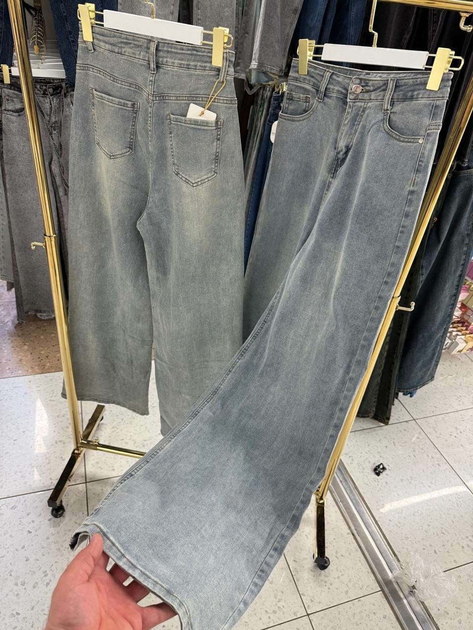 джинсы брюки,женские джинсы,джинсы широкие,одежда джинсы,джинсы женские широкие