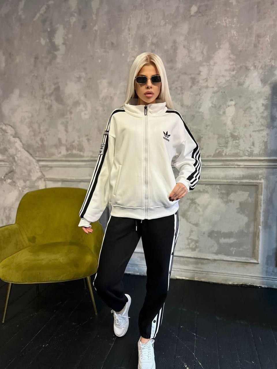 спортивный костюм adidas originals,костюмы спортивный adidas,мужской спортивный костюм adidas,спортивные костюмы адидас,костюм спортивный adidas originals костюм