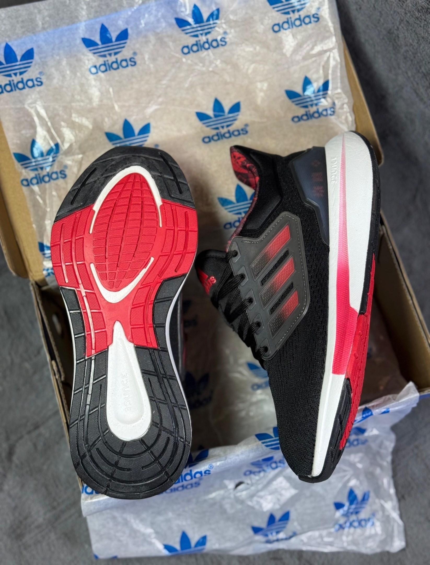 кроссовки adidas,кроссовки мужские adidas,adidas кроссовки adidas,кроссовки adidas eq 21 run,adidas ultra boost