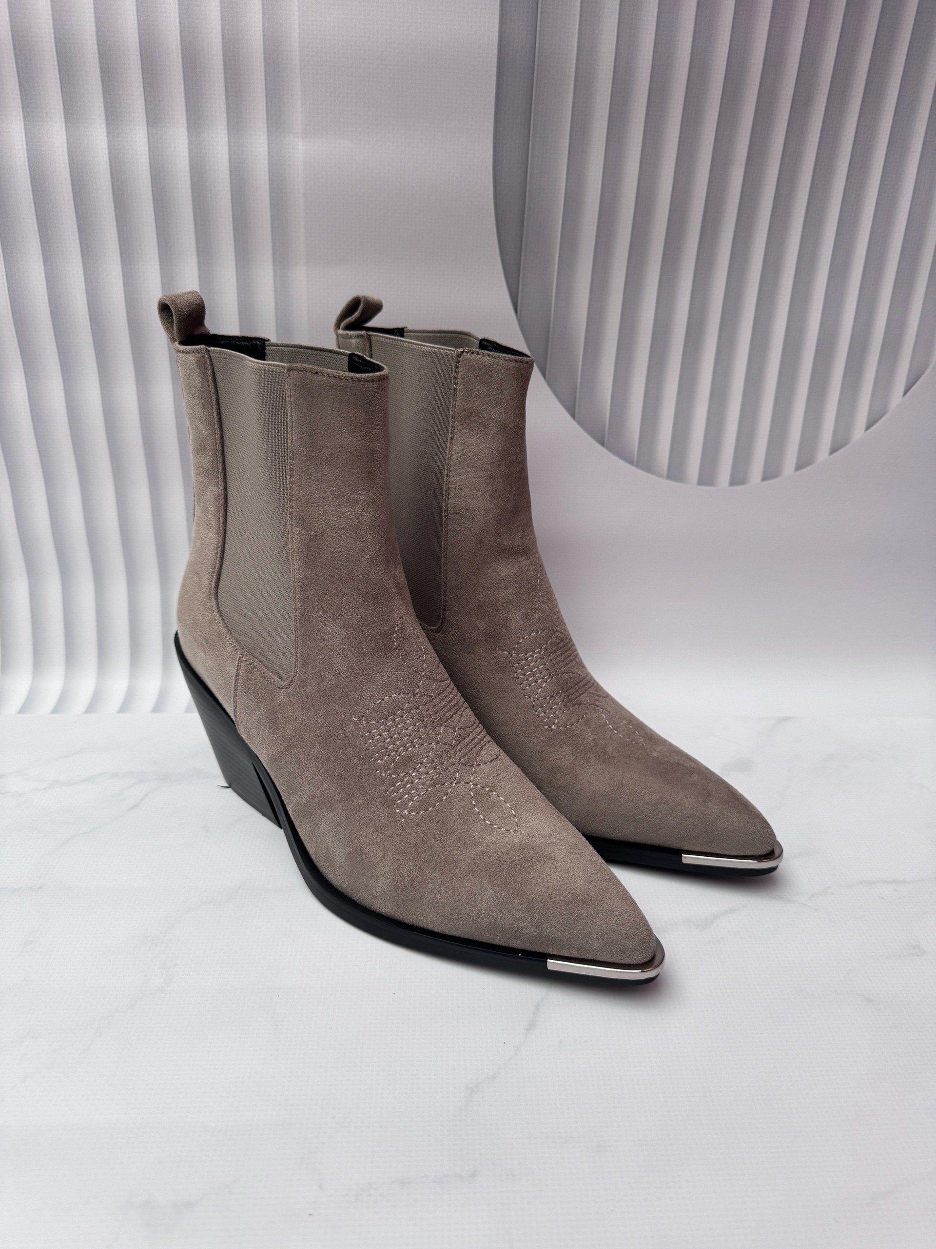 ,замшевые ботильоны,ботильоны женские,полусапоги,ботильоны модные