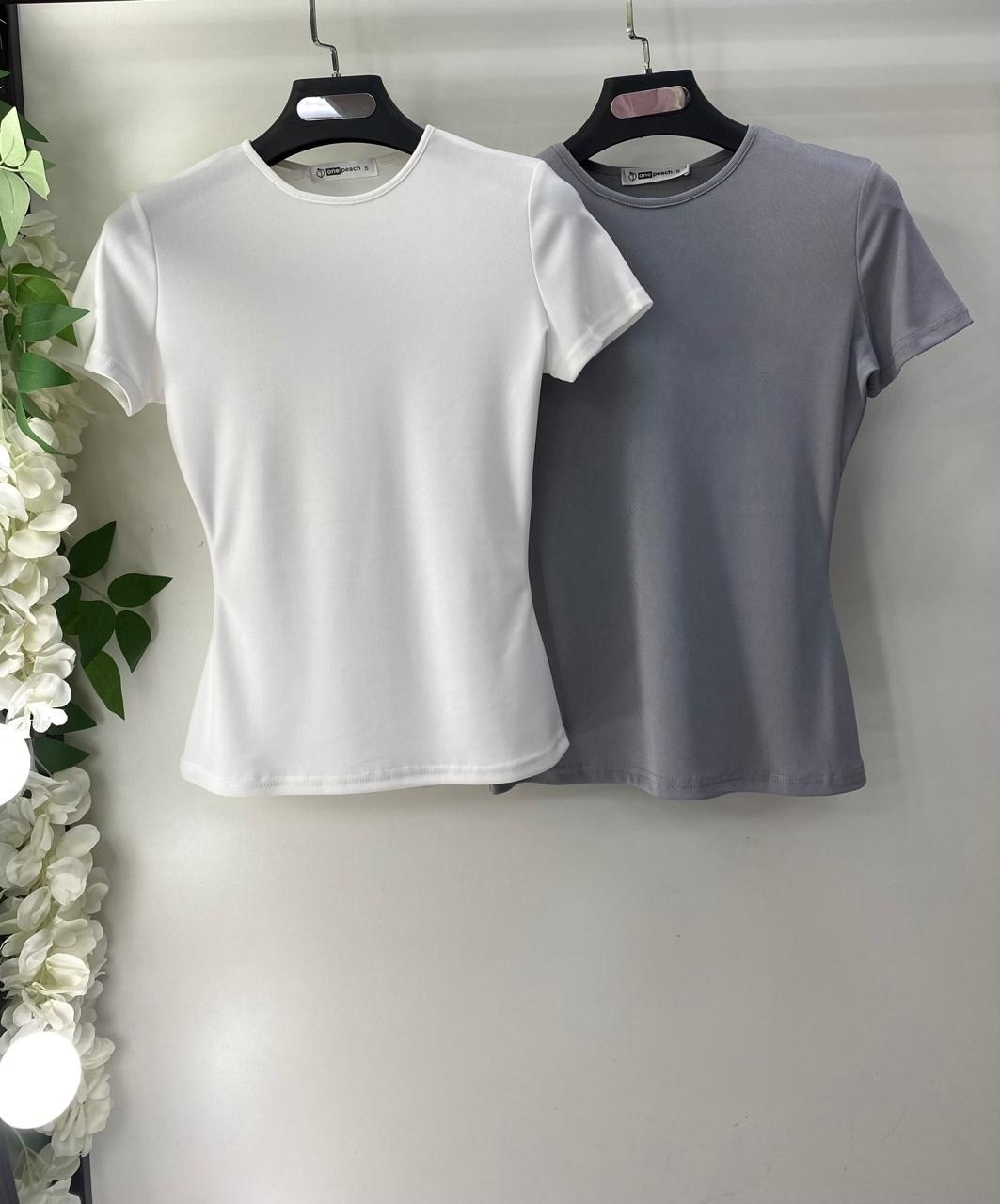 женские джинсы,джинсах,модные образы,модные джинсы 2025