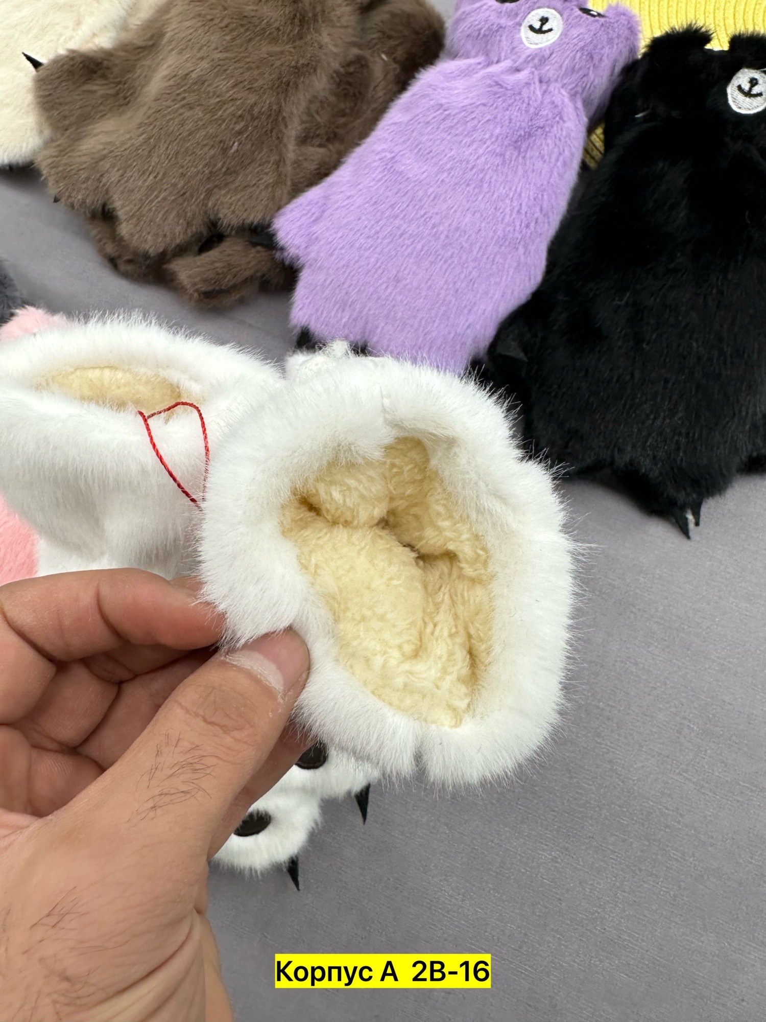 игрушка,плюшевые варежки,плюшевые брелки,плюшевая игрушка,брелок плюшевый