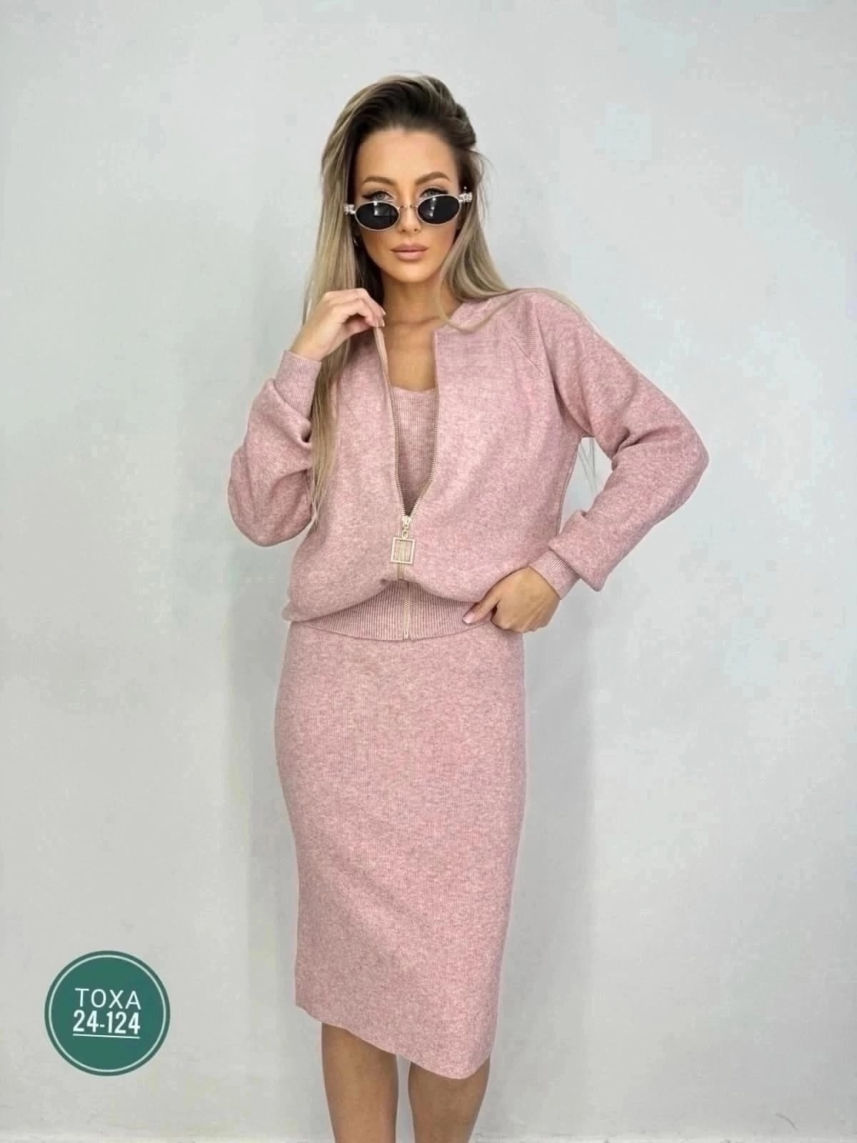 женские костюмы,костюмы трикотажные,вязаные костюмы,костюм с юбкой,костюм вязаный женский