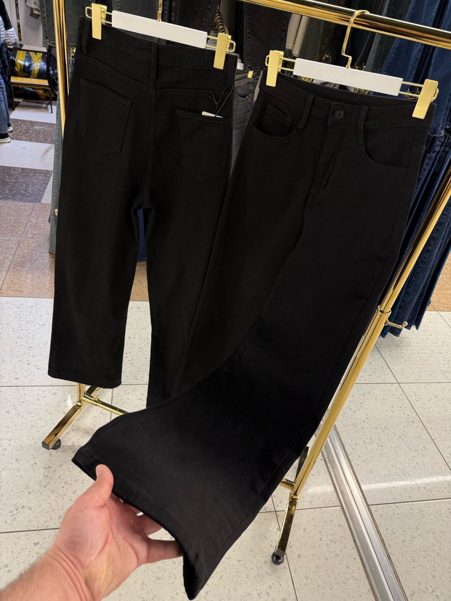 джинсы широкие стильные,широкие брюки женские,женские джинсы широкие,джинсы широкие с высокой посадкой,джинсы черные широкие