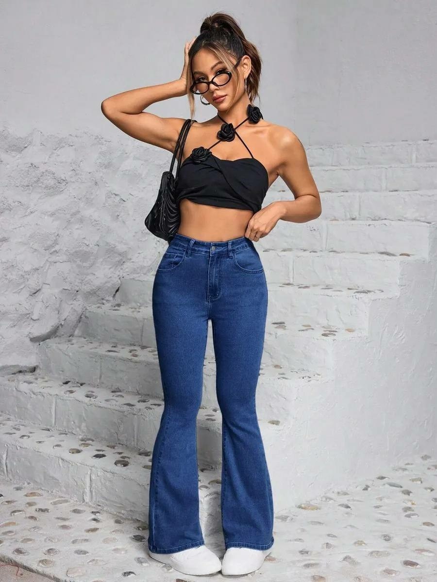 джинсы клеш с высокой талией,расклешенные джинсы с высокой талией,расклешенные джинсы,брюки клеш,черные женские джинсы клеш